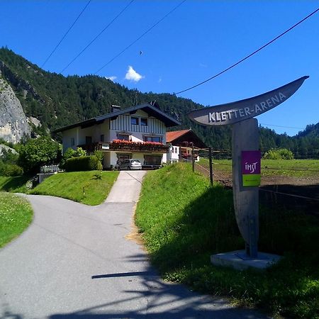 Haus Scholl Bed and Breakfast Nassereith Exterior foto