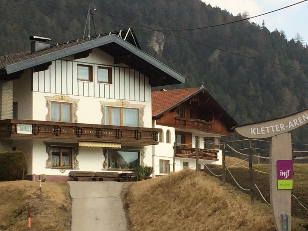 Haus Scholl Bed and Breakfast Nassereith Exterior foto