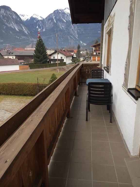 Haus Scholl Bed and Breakfast Nassereith Exterior foto